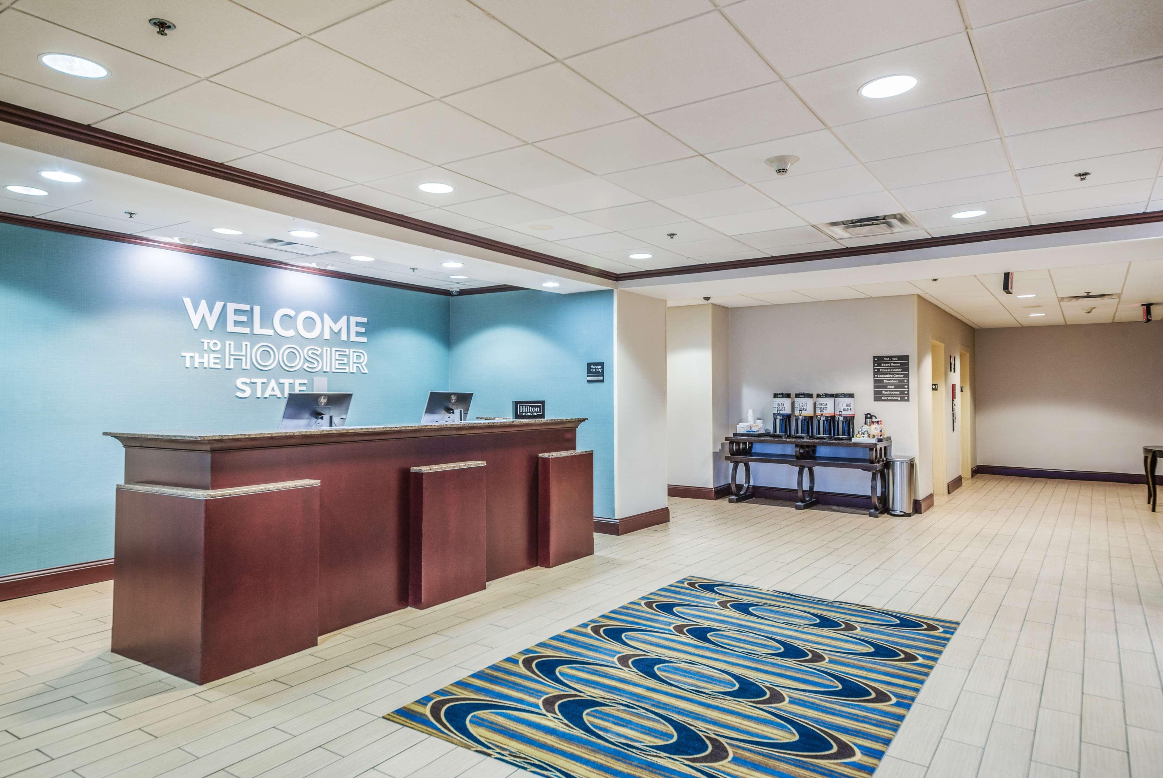 Hampton Inn Greenfield Dış mekan fotoğraf