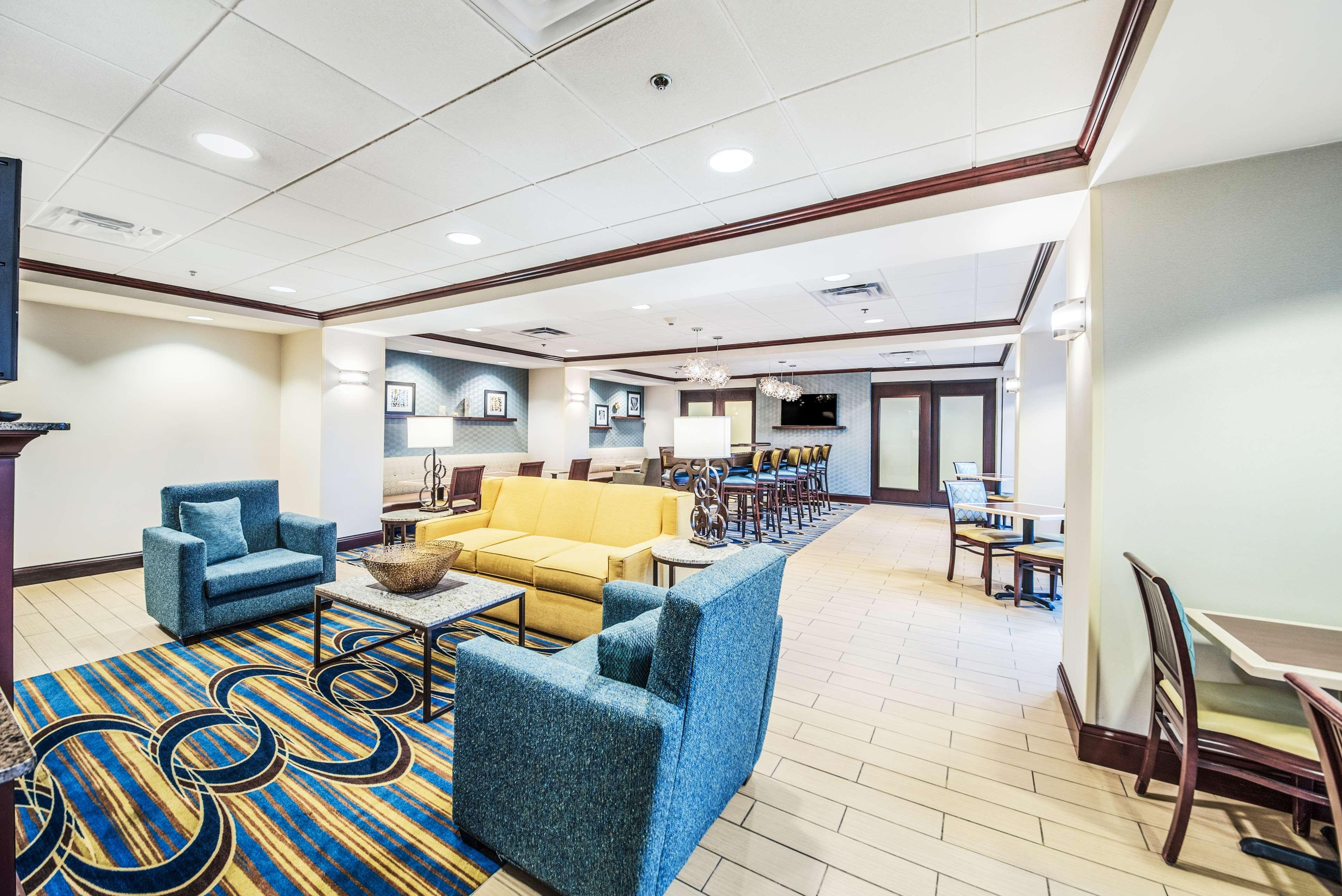 Hampton Inn Greenfield Dış mekan fotoğraf