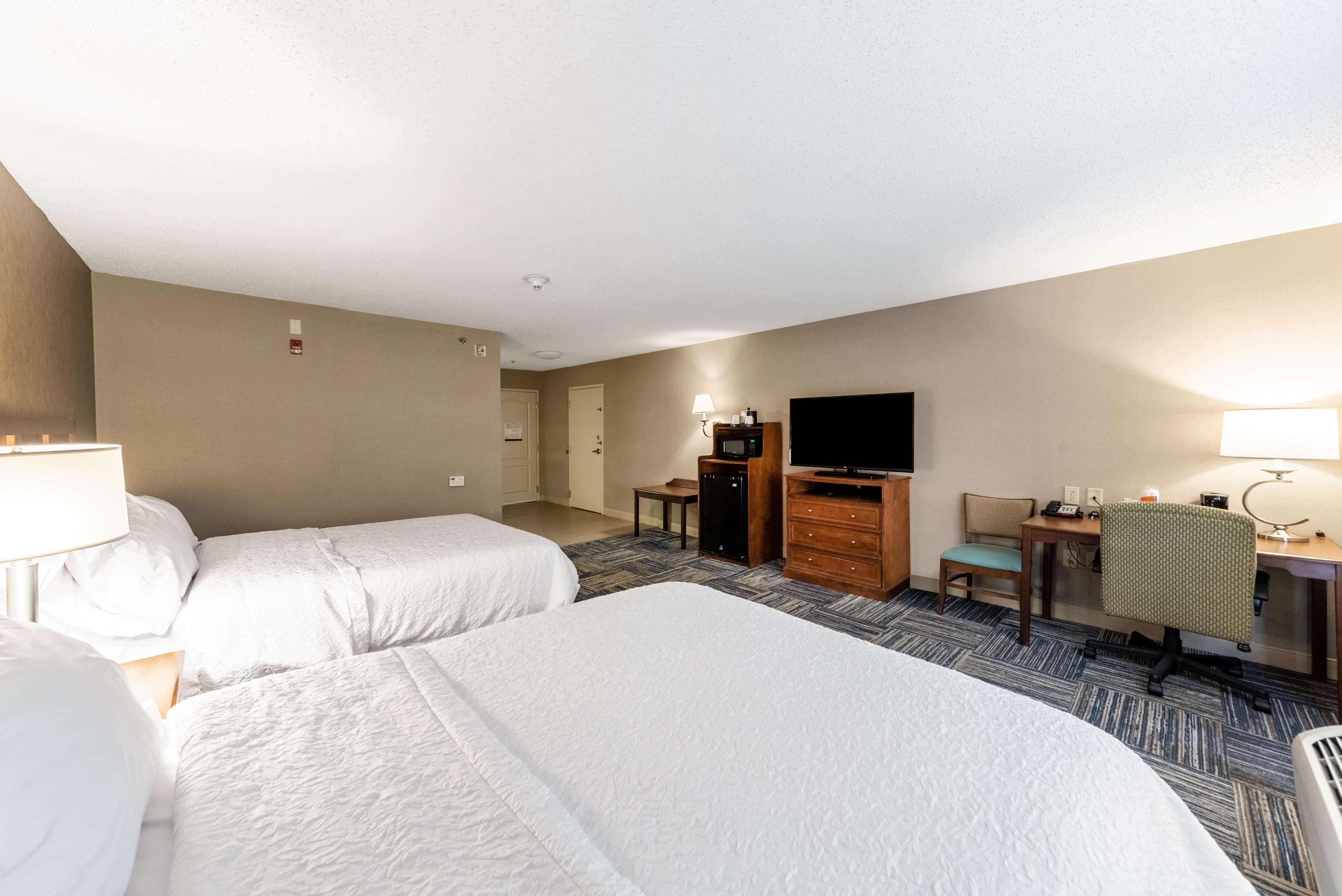 Hampton Inn Greenfield Dış mekan fotoğraf