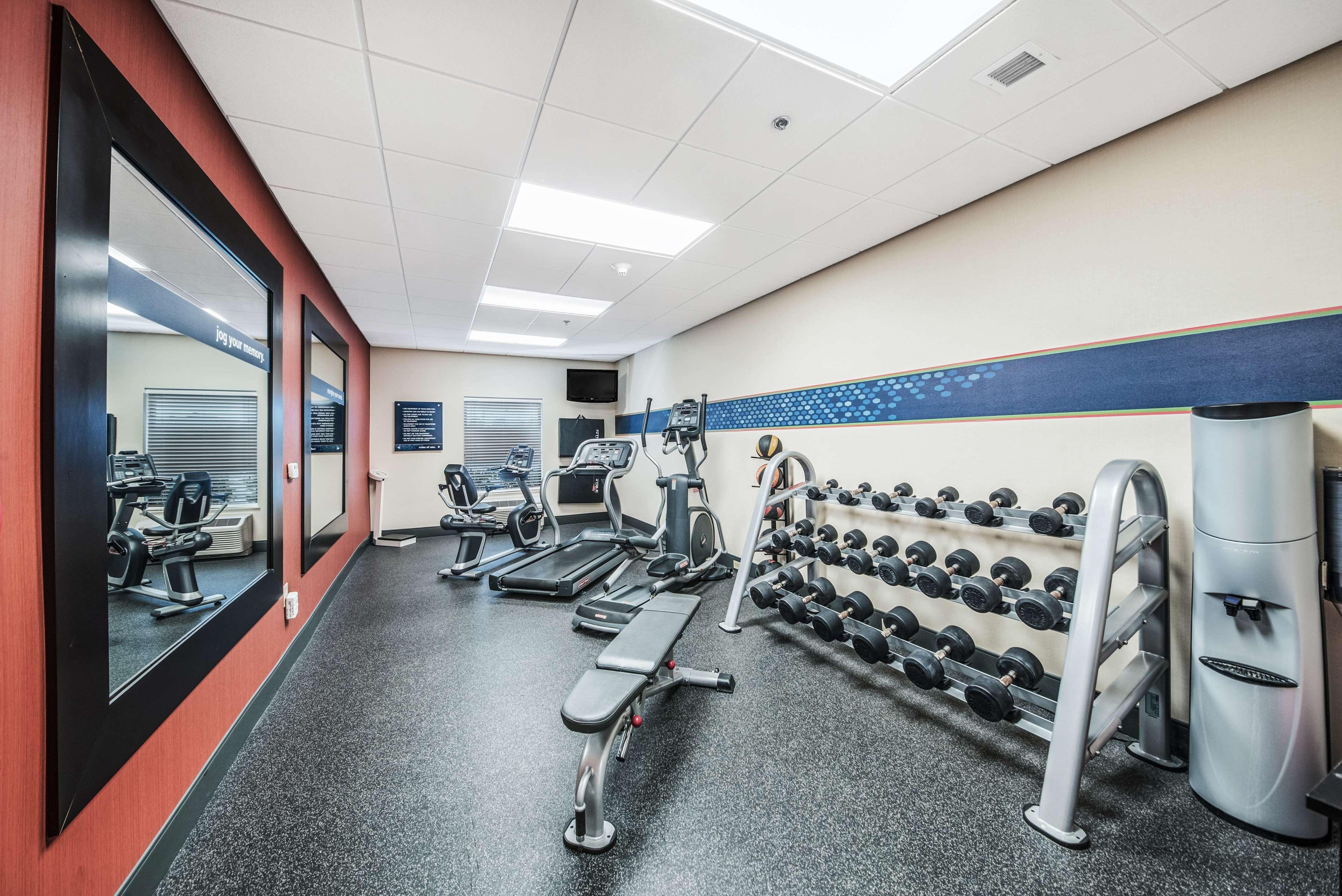 Hampton Inn Greenfield Dış mekan fotoğraf