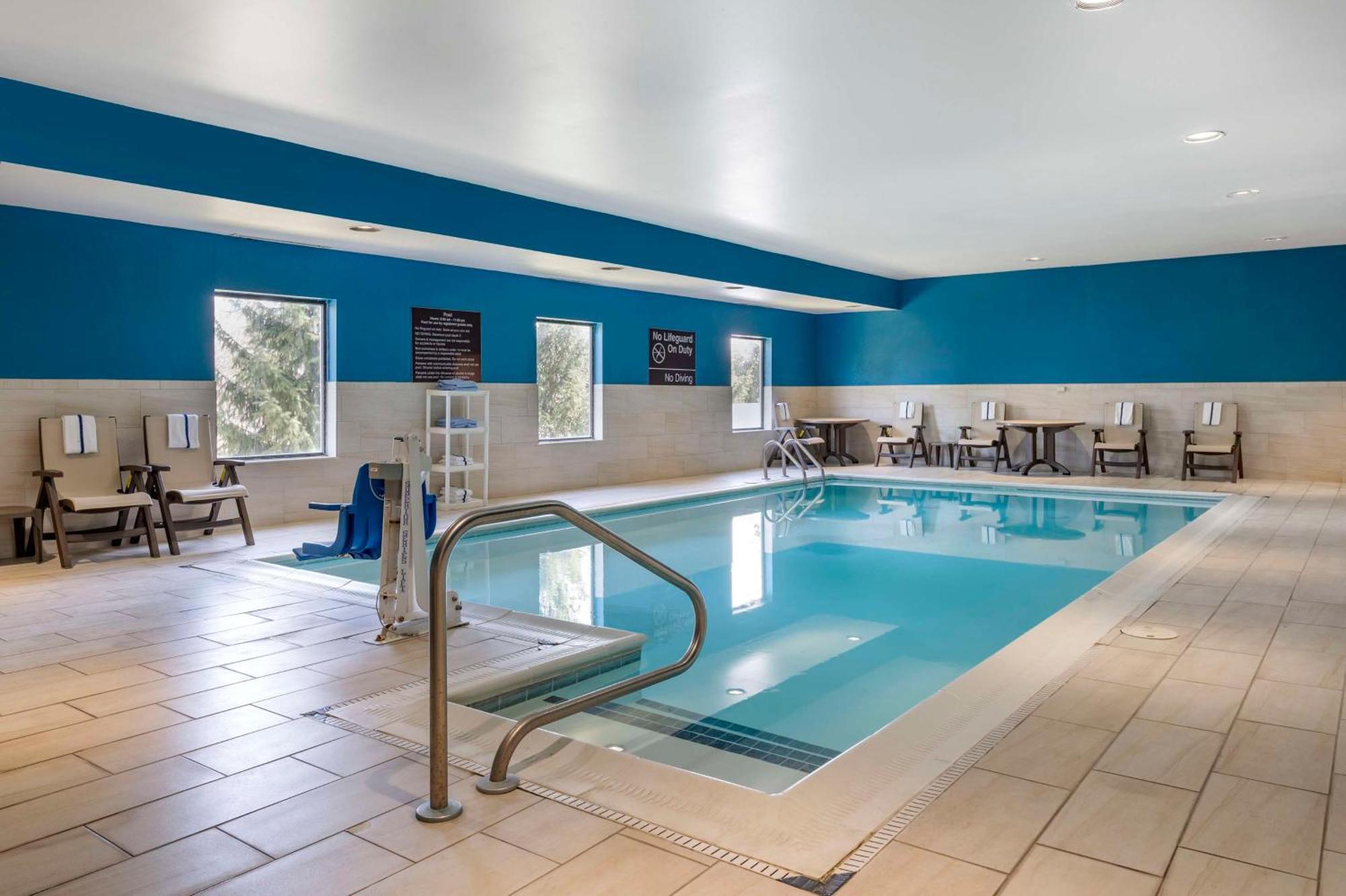 Hampton Inn Greenfield Dış mekan fotoğraf