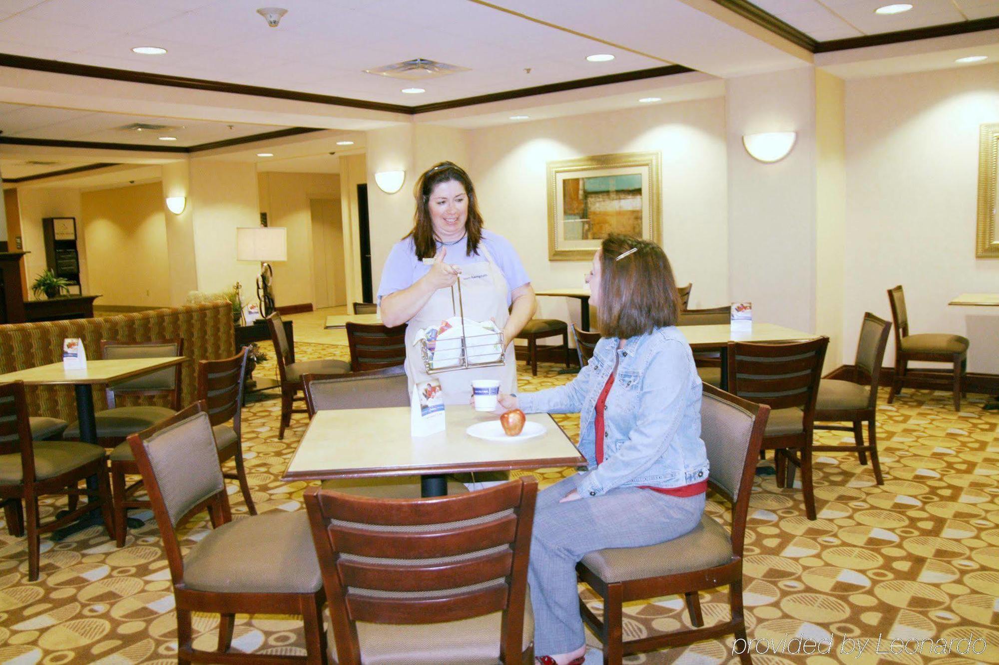 Hampton Inn Greenfield Restoran fotoğraf