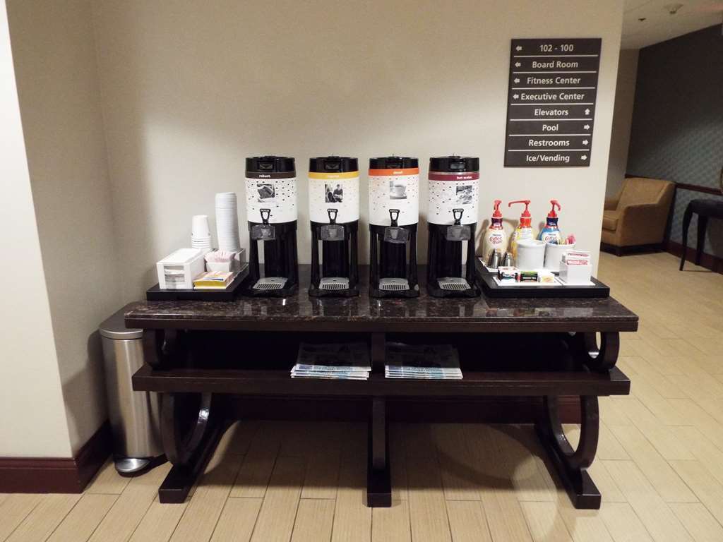 Hampton Inn Greenfield Restoran fotoğraf