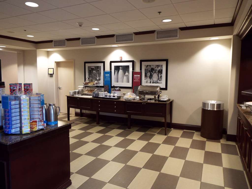 Hampton Inn Greenfield Restoran fotoğraf
